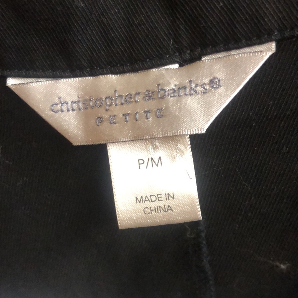 Chic Black Utility Jacket
Excellent condition - Picture 2 of 3